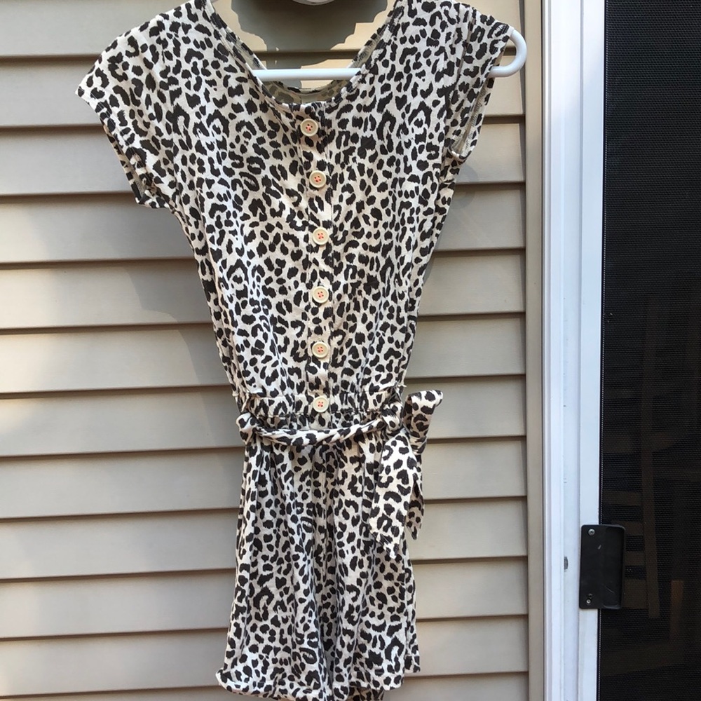 Girls J crew crew leopard romper. Button front tie waist cotton. Shorts. Size 12